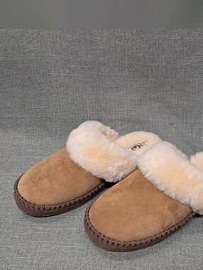 UGG Aira Chestnut Suede Slip On Slippers Womens Size 8
